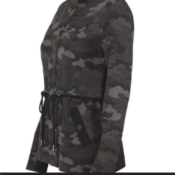 CAbi Women's Camouflage Jacket - Black and Gray Rarely Worn Excellent Condition - Picture 5 of 14